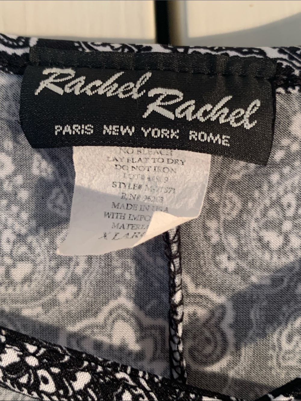 Rachel Rachel Paisley Tunic Blouse- Black & White - Picture 3 of 7